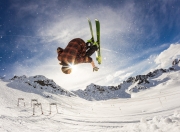 开云平台-范戴克硬仗之王，塞内加尔对阵荷兰，他如何成为防线上的定海神针？