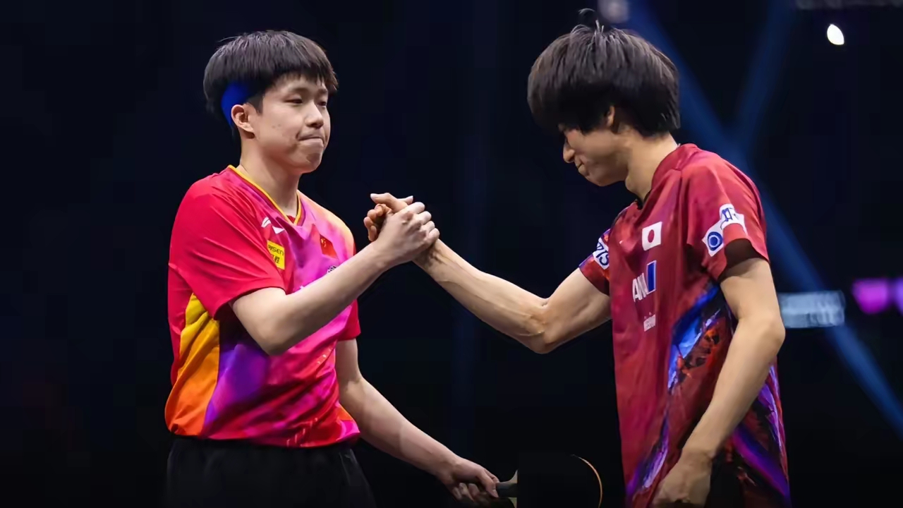 法兰克福在比赛中展现出犀利攻势,横扫对手的简单介绍 法兰克福在比赛中展现出犀利攻势,横扫对手的简单介绍