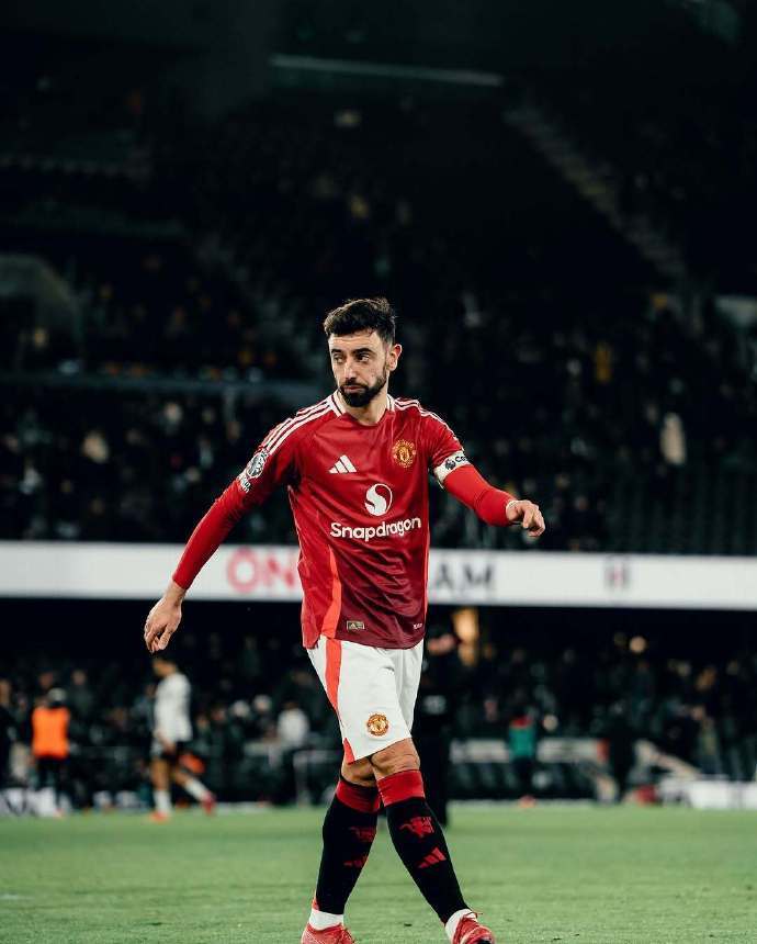 包含曼联主场小胜富勒姆，豪取连胜的词条