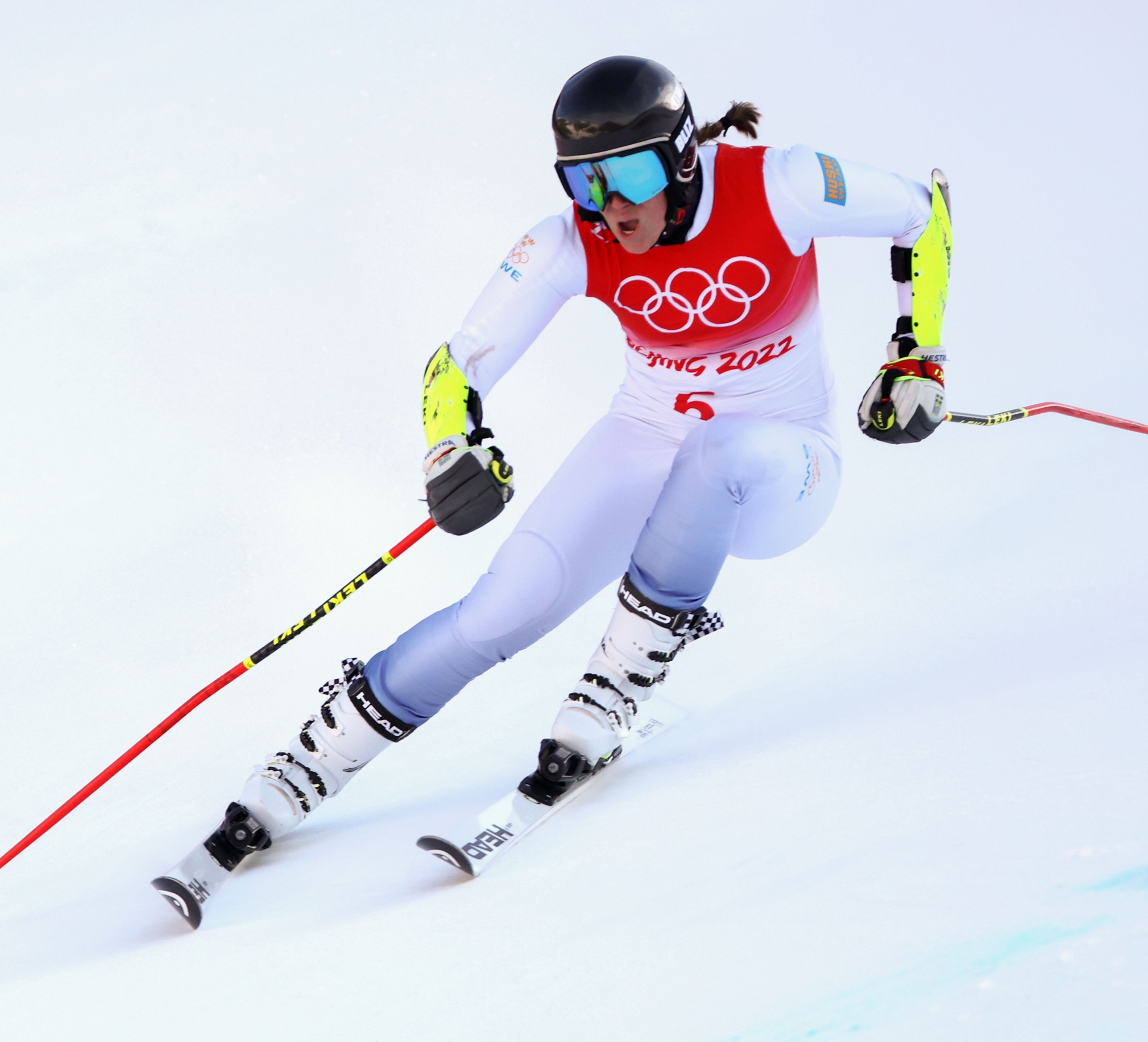 瑞士运动员在滑雪比赛中发挥出色,斩获金牌 瑞士运动员在滑雪比赛中发挥出色,斩获金牌