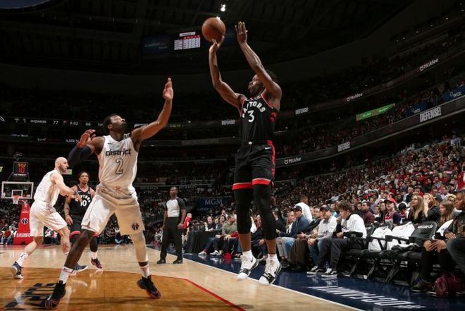 猛龙队主场作战表现稳定，争夺东部冠军希望渐浓