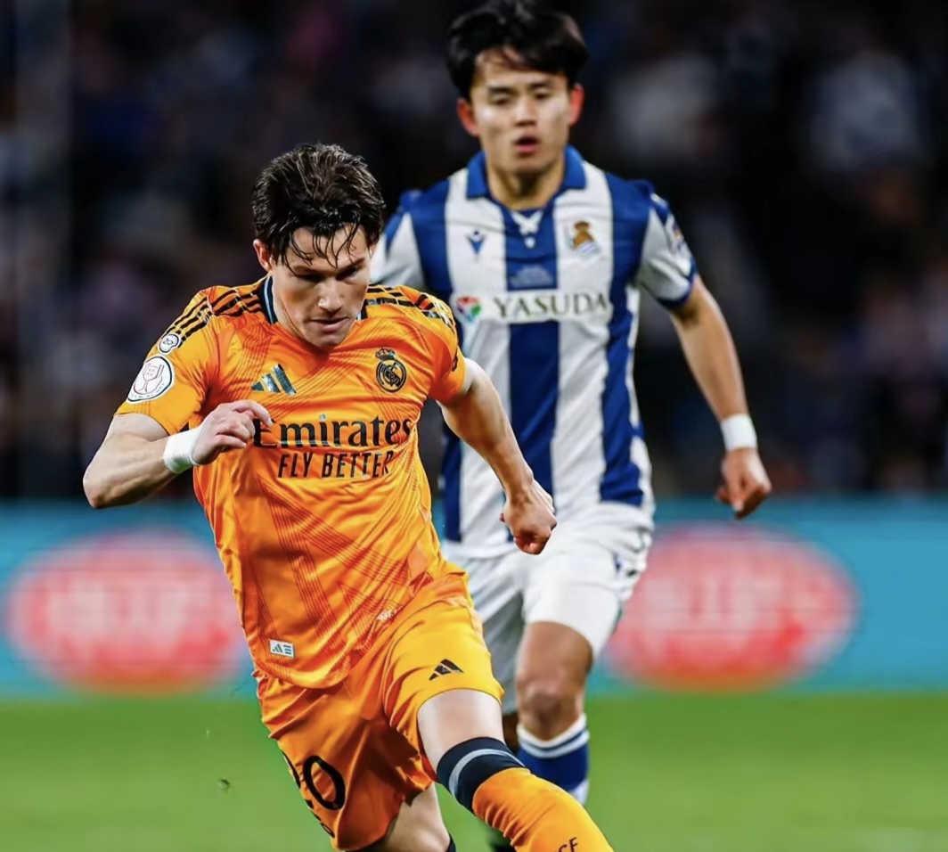 关于皇家马德里客场大胜，保持不败纪录的信息