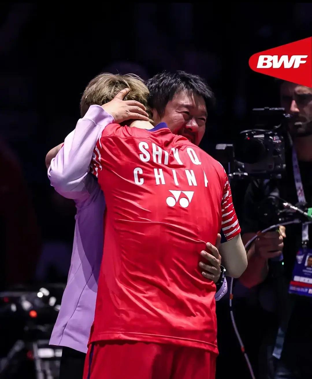 关于英格兰羽毛球队险胜印尼羽毛球队，林丹绝境逆转的信息