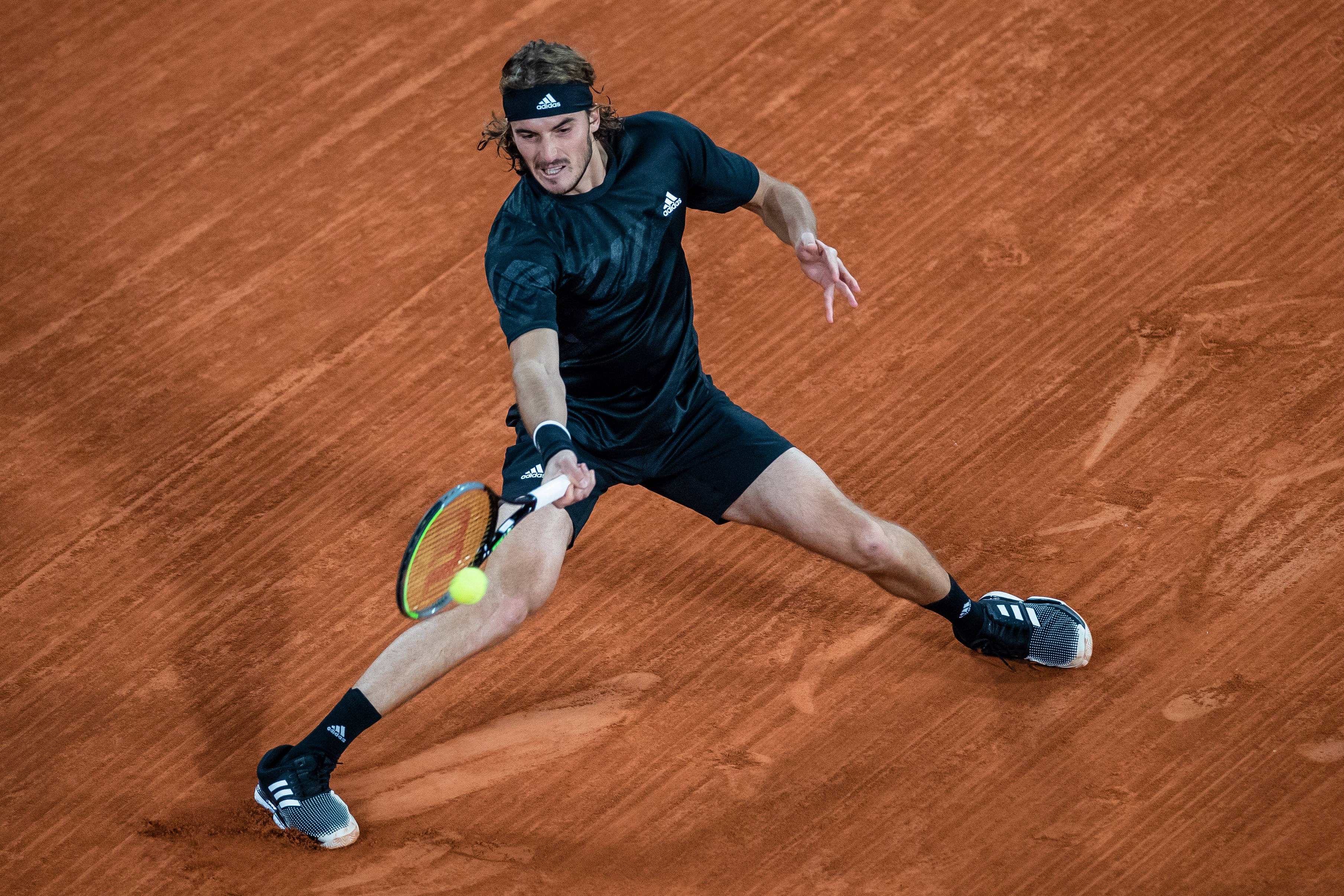 关于澳大利亚网球队横扫欧洲网球队，西西帕斯爆发神勇的信息