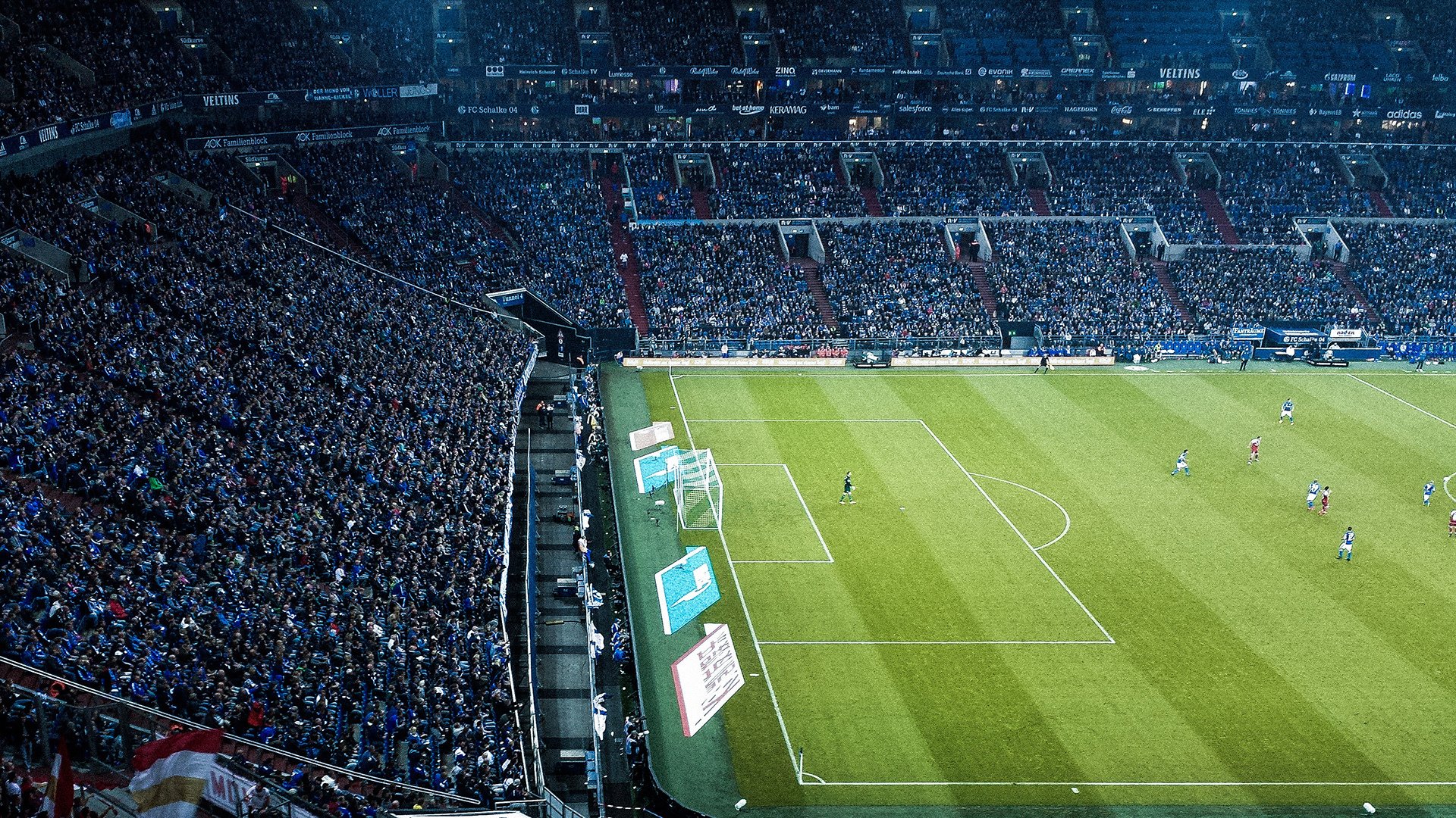 西亚卡姆统治攻防两端，尼克斯主场大胜灰熊提前三节进入垃圾时间